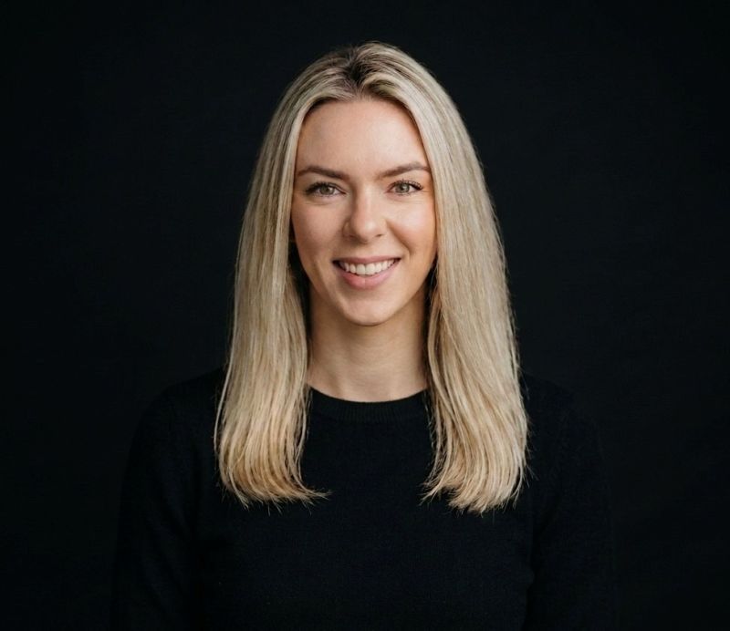 Dr. Lauren CLARK